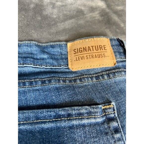 Levis Signature Mid Rise Straight Leg Stretch Blue Jeans, Womens 20M (35X32) - Picture 5 of 6